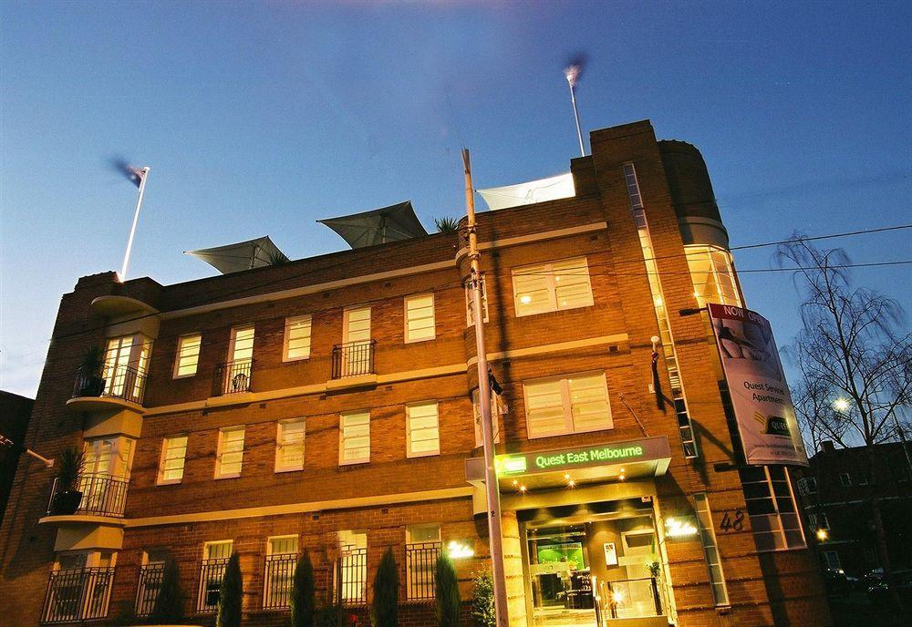 Quest East Melbourne Aparthotel Exteriör bild