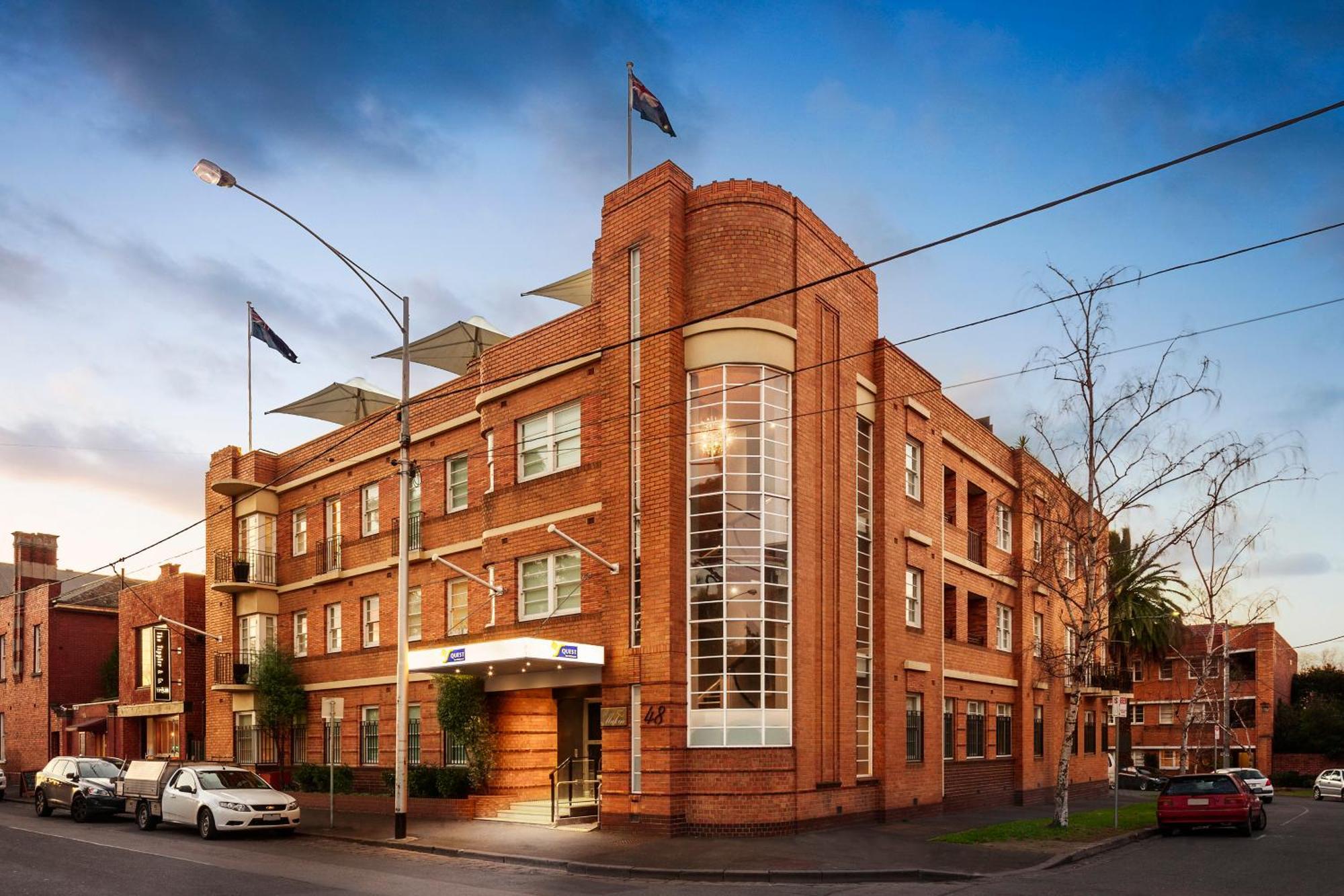 Quest East Melbourne Aparthotel Exteriör bild
